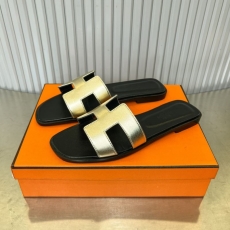 Hermes Slippers